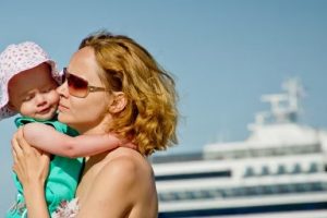 Cómo hacer un crucero con un bebé y no morir en el intento